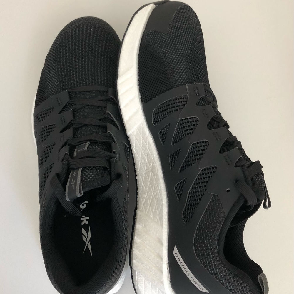 Reebok Black Men Fushion Flexweave size 10 warehouse shoes NEW